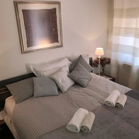 Apartman Klinar - Cosy With A Terrace Bled