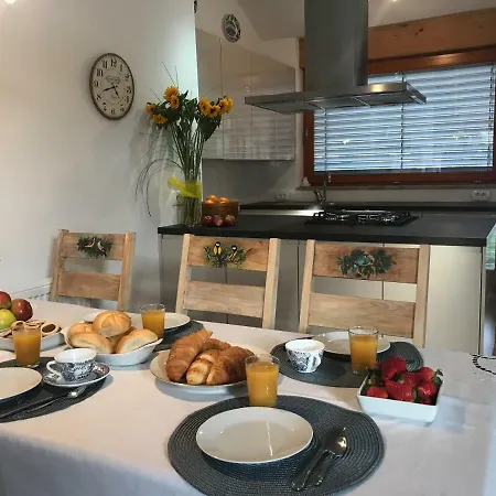 Klinar - Cosy With A Terrace *