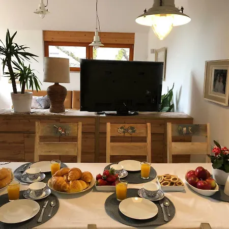 Apartman Klinar - Cosy With A Terrace *