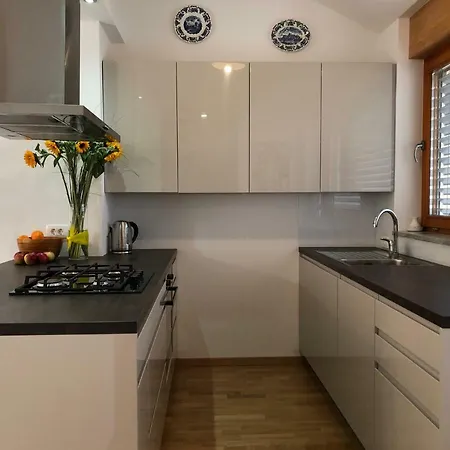 Klinar - Cosy With A Terrace Apartman