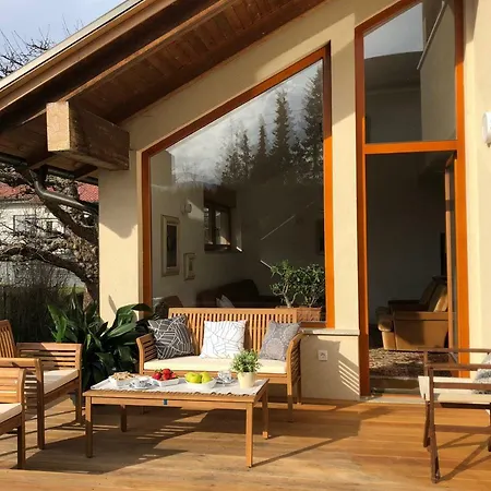 شقة Klinar - Cosy With A Terrace *