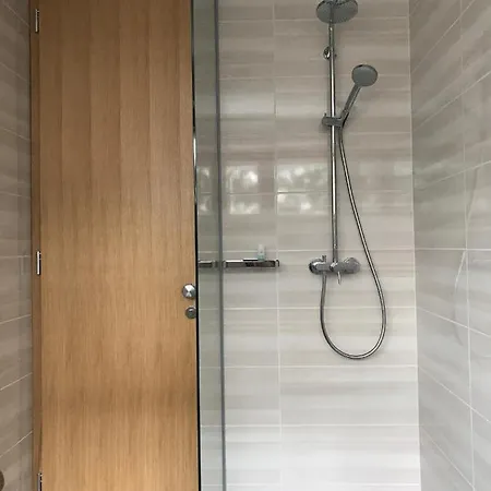 Klinar - Cosy With A Terrace