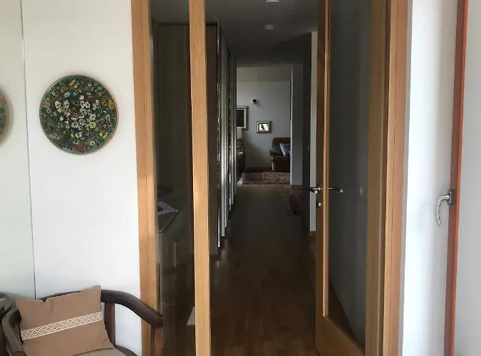 Klinar - Cosy With A Terrace アパート *